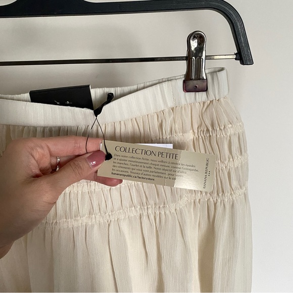 (SET) 2 off white skirts - Picture 5 of 6